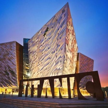 Modern 2-Bedroom City Apartment With Free Parking Belfast Luaran gambar
