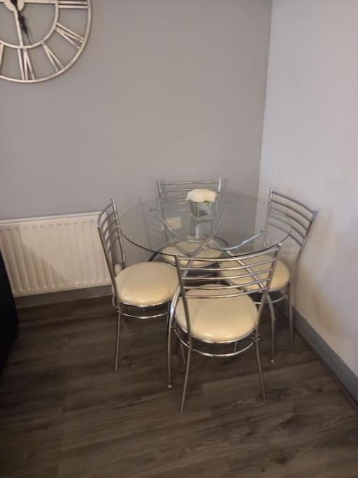 Modern 2-Bedroom City Apartment With Free Parking Belfast Luaran gambar