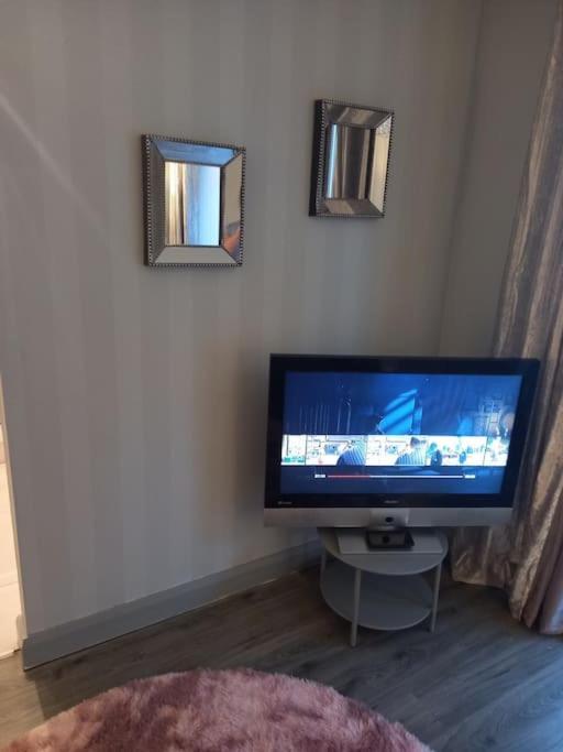 Modern 2-Bedroom City Apartment With Free Parking Belfast Luaran gambar