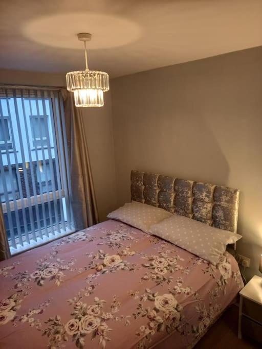 Modern 2-Bedroom City Apartment With Free Parking Belfast Luaran gambar